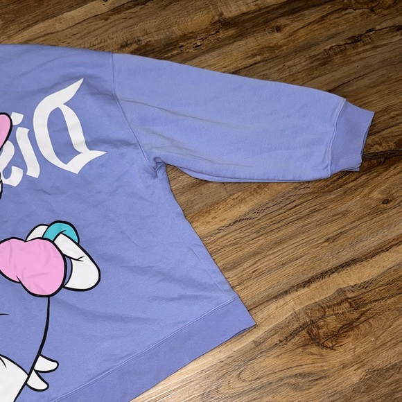 Disneyland Daisy Duck Crewneck - Picture 8 of 8